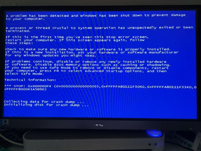 大哥们我电脑蓝屏了重新做了系统也没用是硬件问题吗